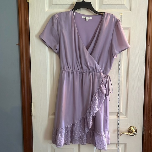 Francesca's Collections Dresses & Skirts - Francesca‘s-mi ami-M-Lavender purple-wrap dress.Tie detail, built in slip v-neck